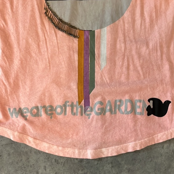 Salmon color tank 
Size xs - Picture 6 of 6